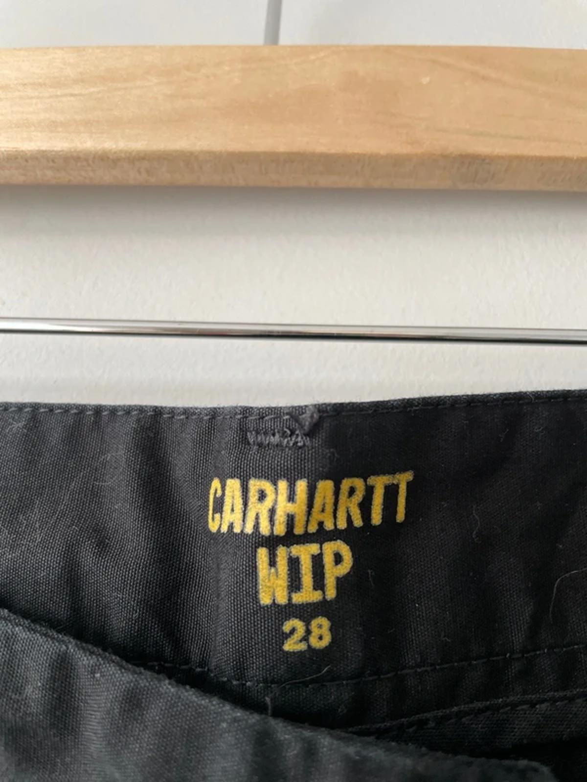 Men’s Carhartt WIP Gerald Chino Shorts in Black - W28/L8 - 3072