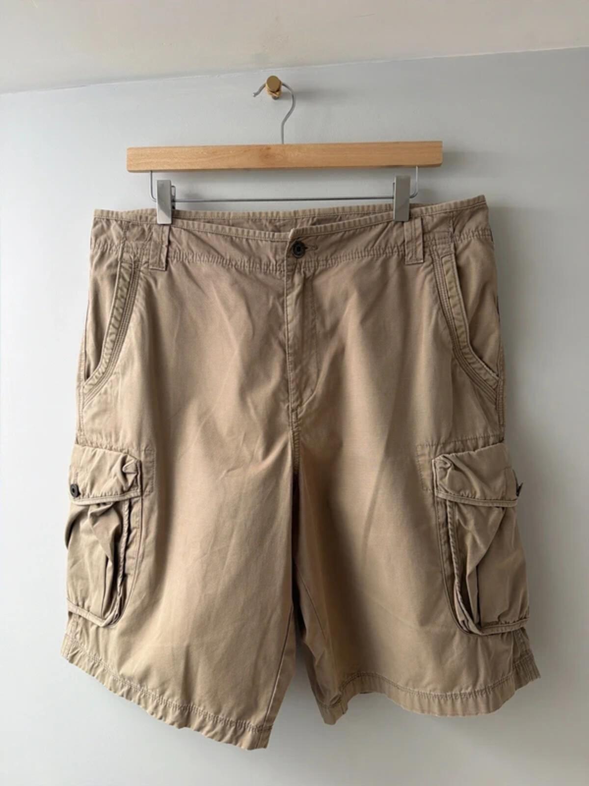 Men’s cargo combat baggy fit shorts in beige - W36 - 3404