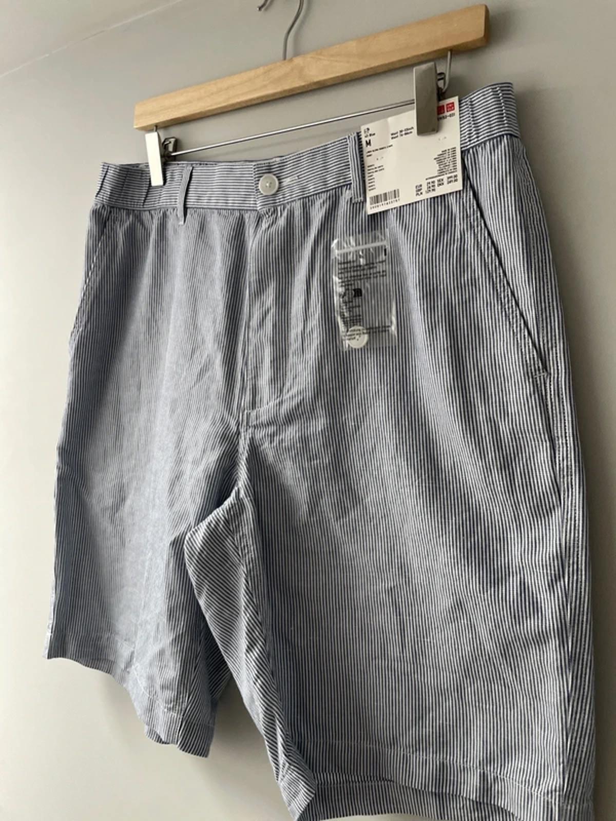 Men’s Uniqlo Linen Stripped Shorts in Light Blue and White - W30-33/L9 - 3167