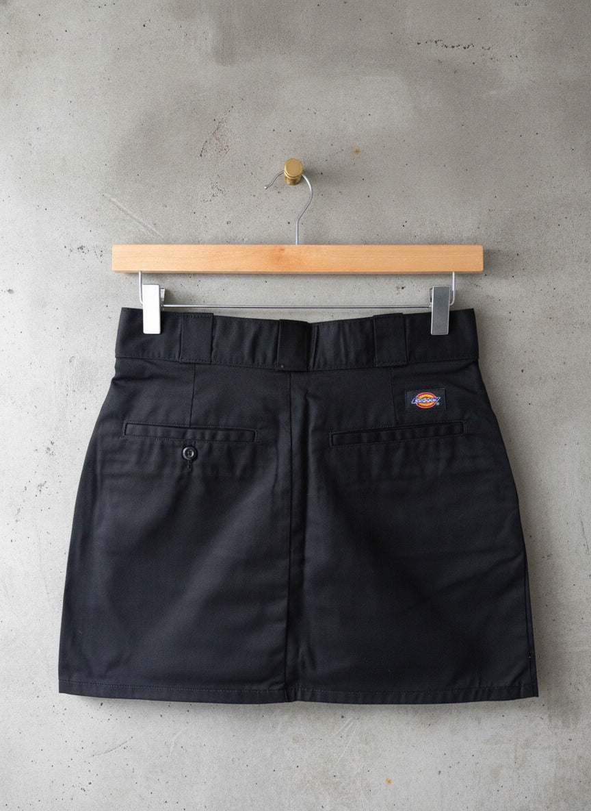 Women’s Dickies Mini Work Skirt With Pockets In Black - W26 - 3439