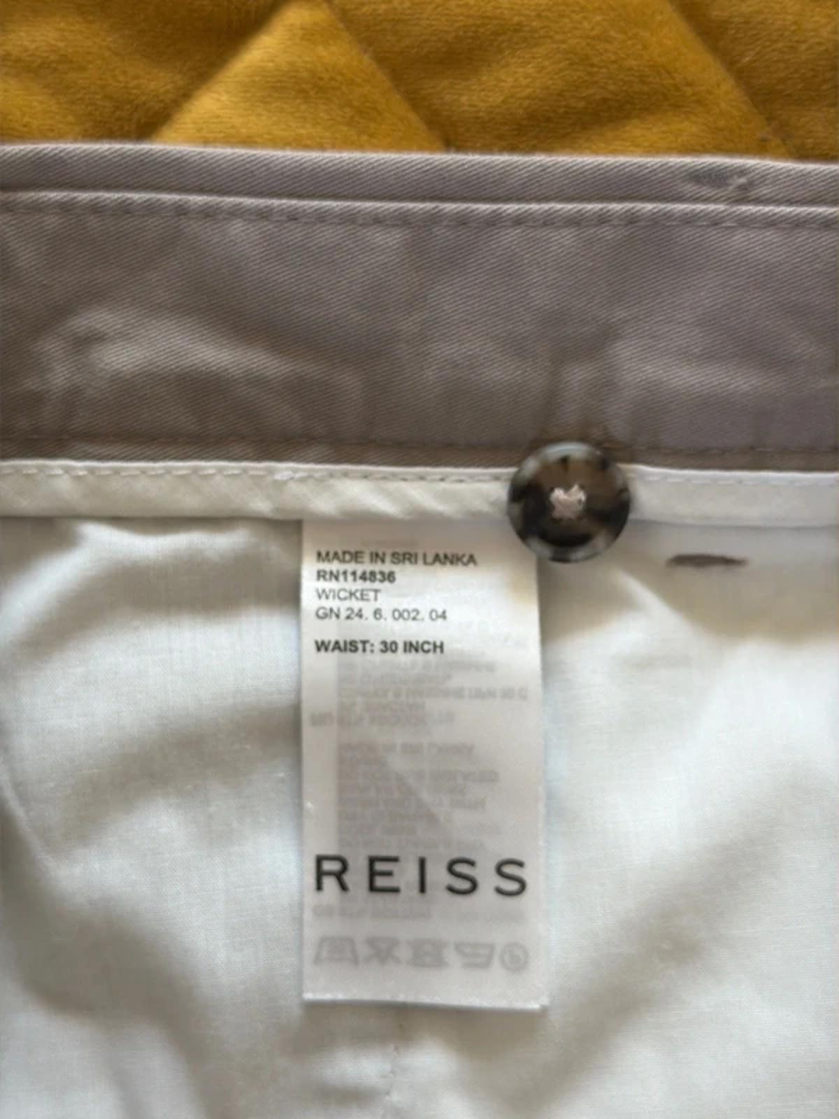 Women’s Reiss Premium Stretch fit Classic Chino Shorts in Beige - W30 - 3266