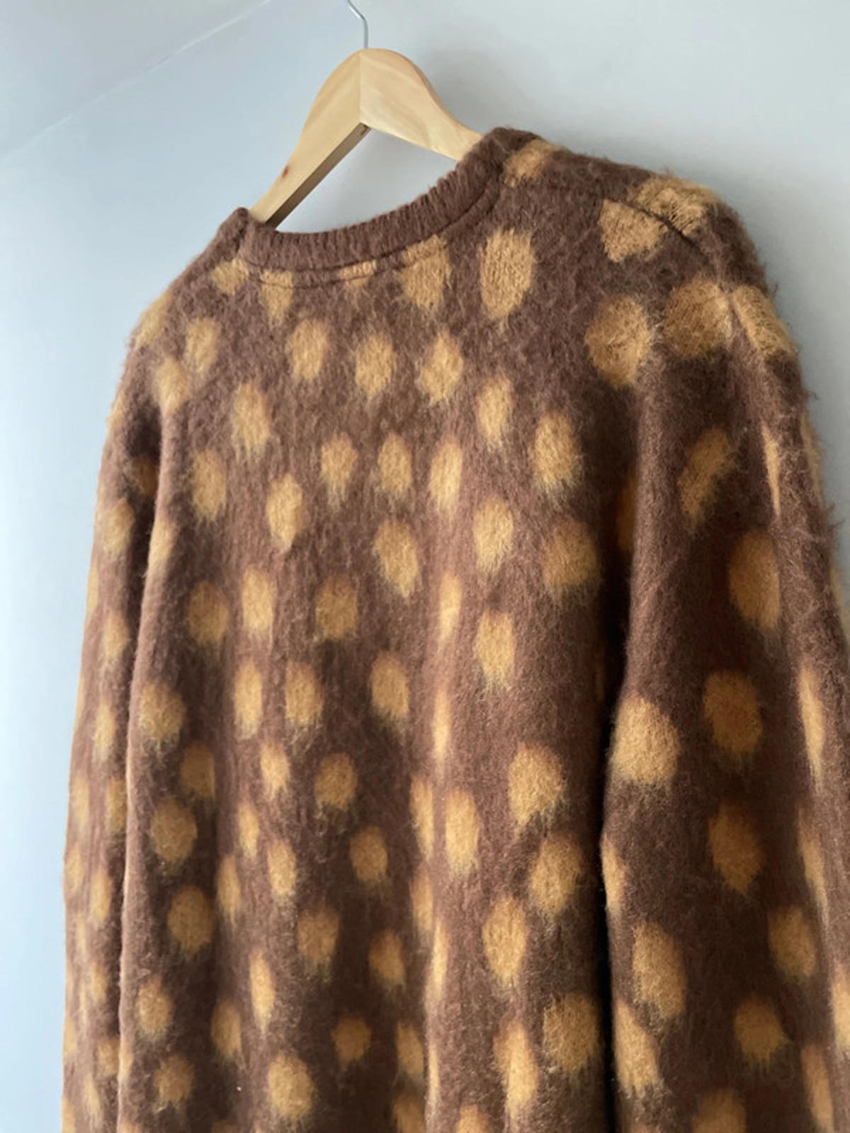 Men’s Santa Cruz Fuzzy Knitted Jumper In Brown - Medium - 2494