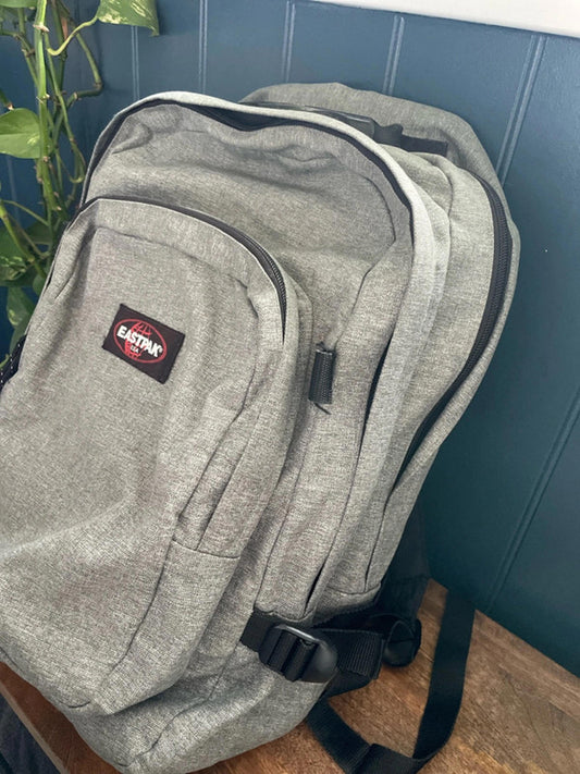 Unisex Eastpak Provider Backpack Rucksack In Light Grey - 2421