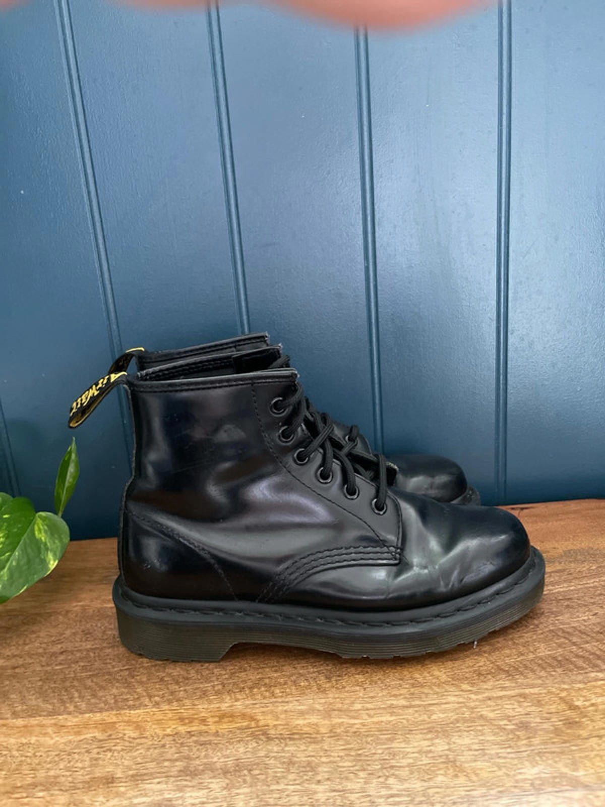 Women’s Dr Martens 101 Premium Leather Lace Up Boots In Black - UK4 - 2160