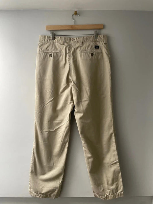 Men’s Dockers Classic Chino Trousers In Beige - W33/L32 - 2965