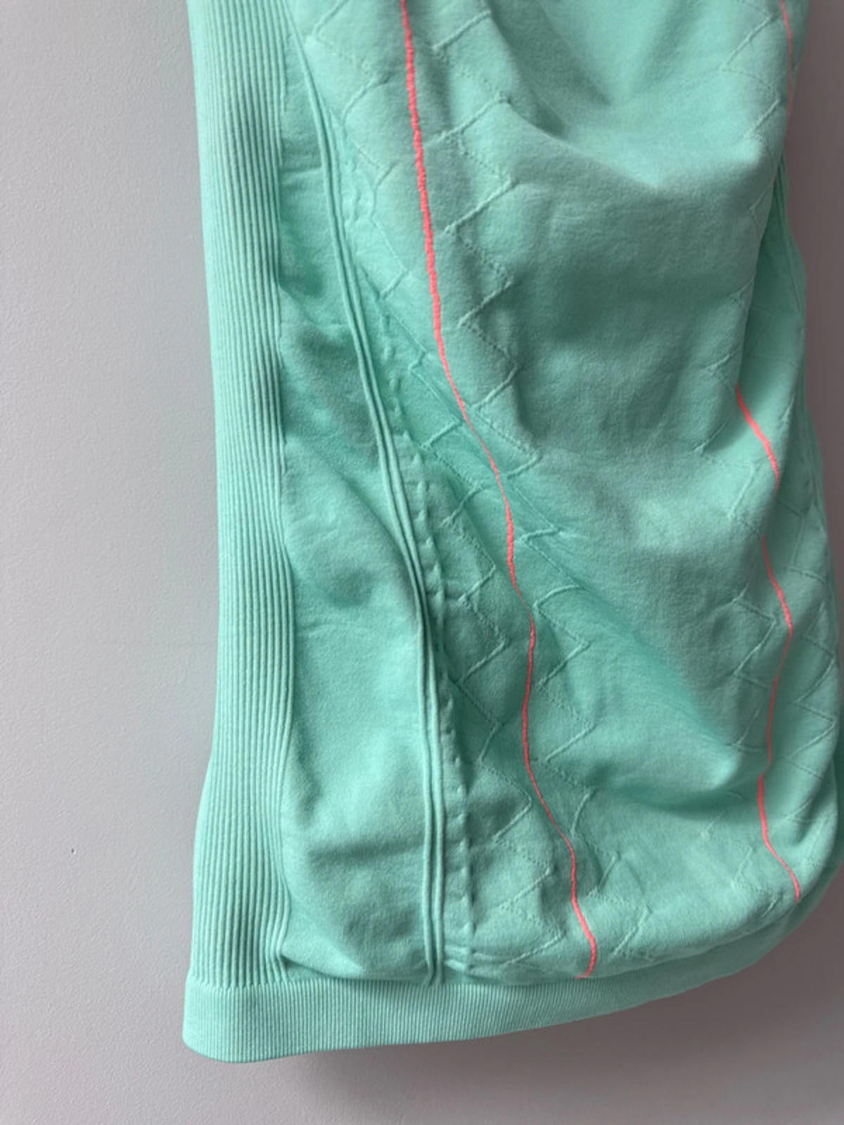 Women’s Sweaty Betty Premium sports Top - XSmall - 1684