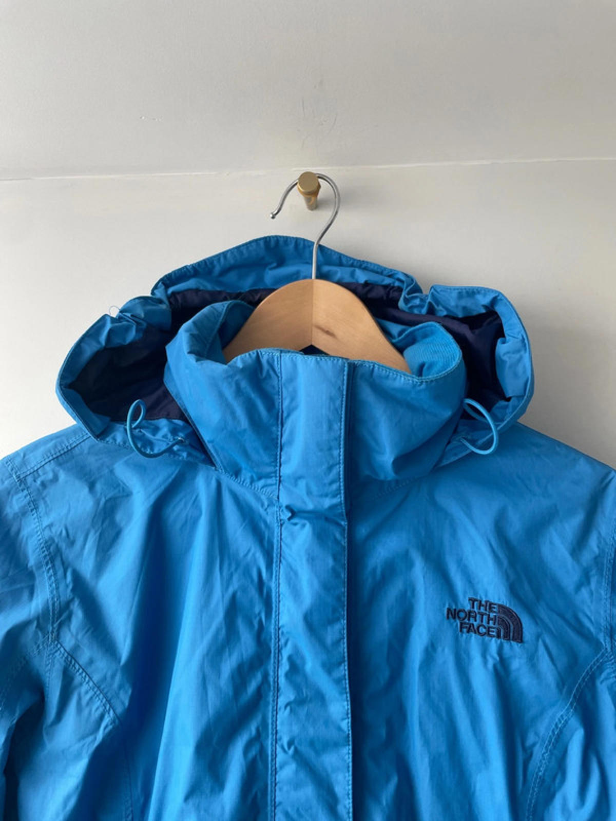 Women’s The North Face Dryvent Hooded Waterproof Jacket Coat - Small - 2110