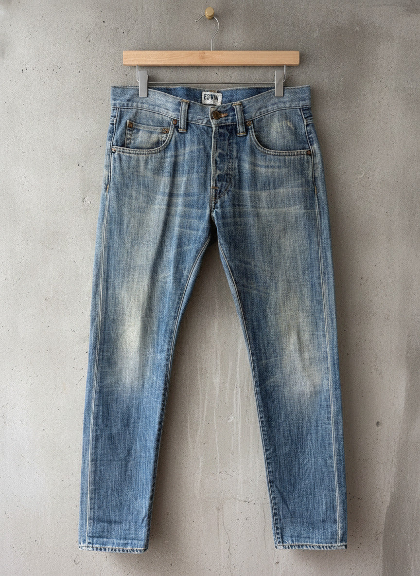 Men's Edwin ED-55 Relaxed Fit Distressed Effect Jeans In Navy - W30/L32 - 3755