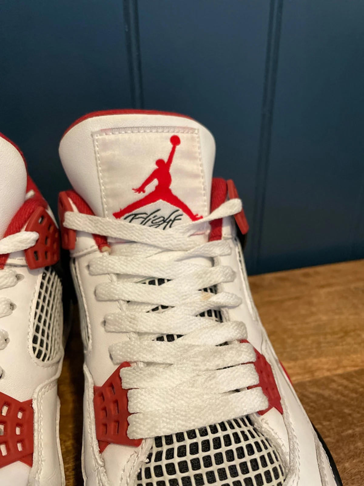Men’s Nike Air Jordan 4 Retro "Fire Red 2020" Trainers - UK 8 - 2770