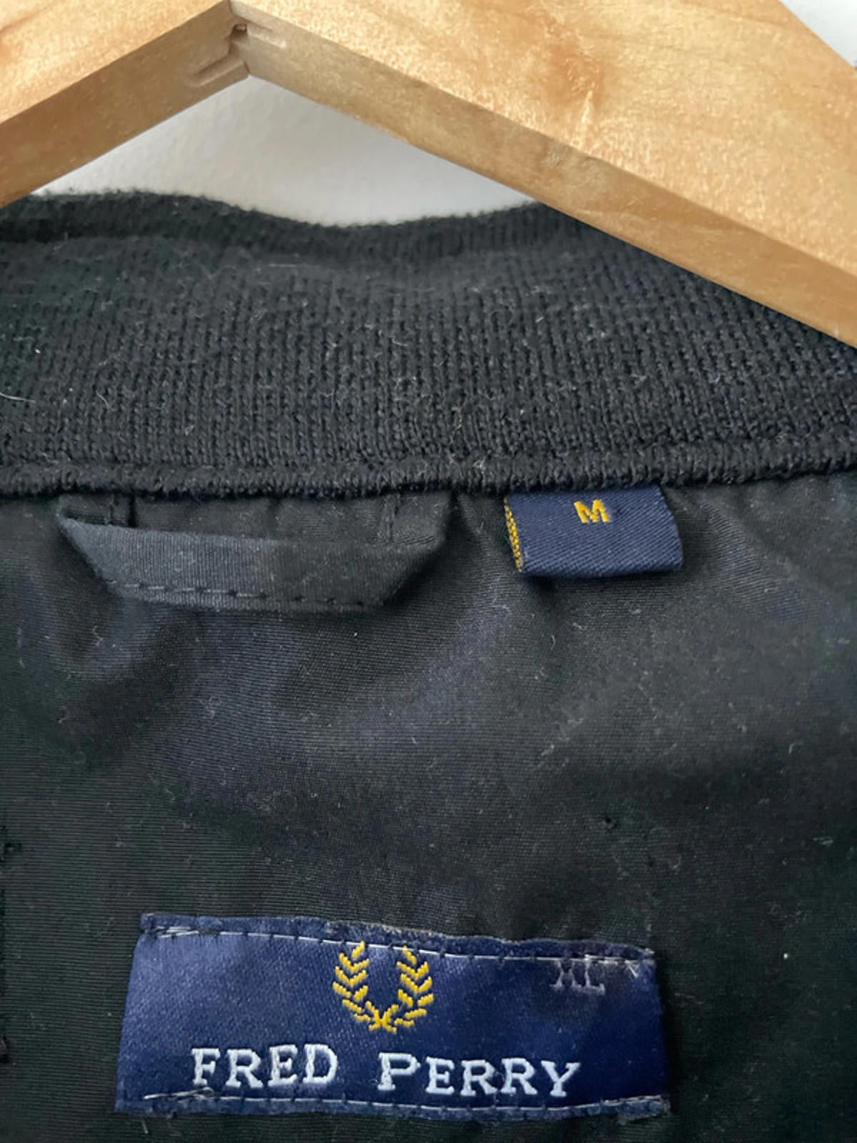 Men’s Fred Perry Premium Jacket in Black - Medium- 2113