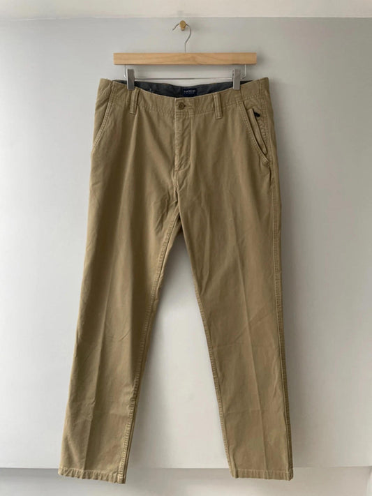 Men’s Dockers Premium Slim Tapered Fit Chino Trousers - W34/L32 - 1716