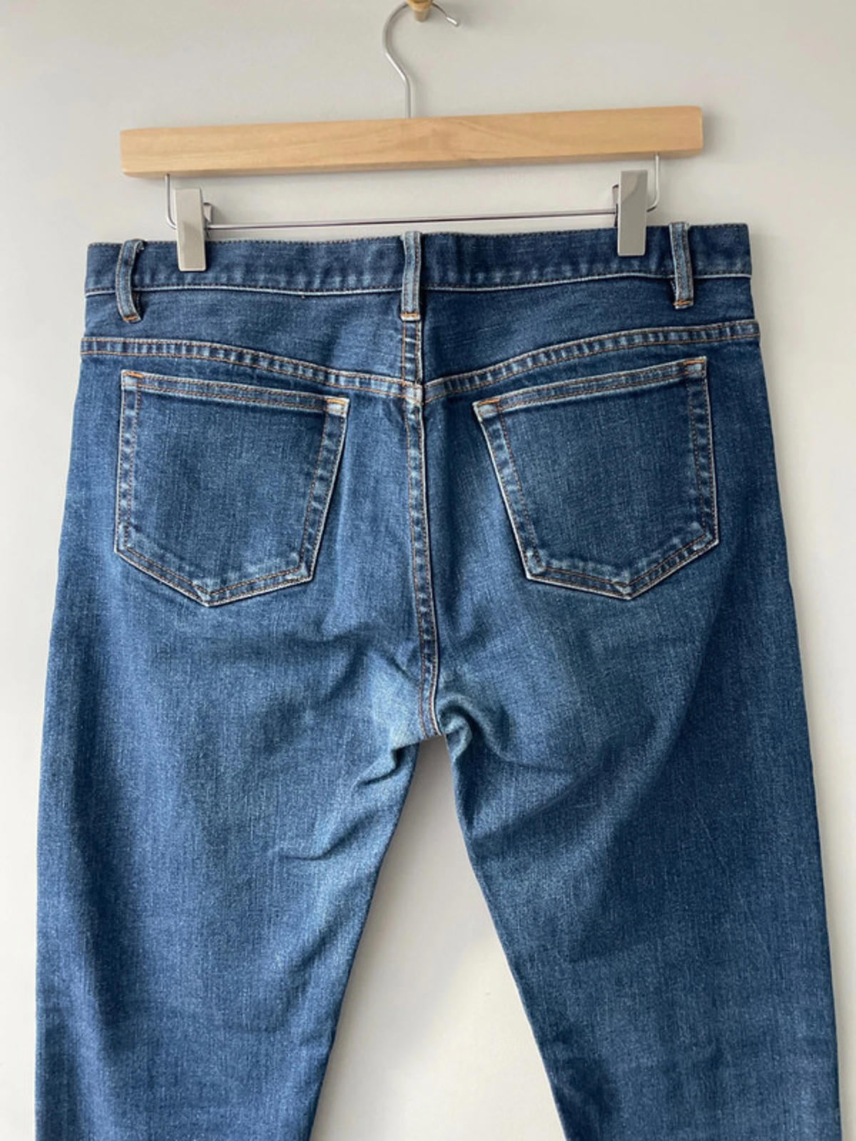 Unisex A.P.C New Standard Straight Cut Jeans In Navy - W33/L28 - 2530