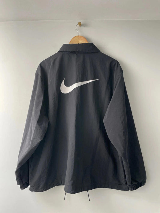 Men’s Nike Sportswear Club Coach Jacket With Large Embroidered Logo - XLarge - 2052