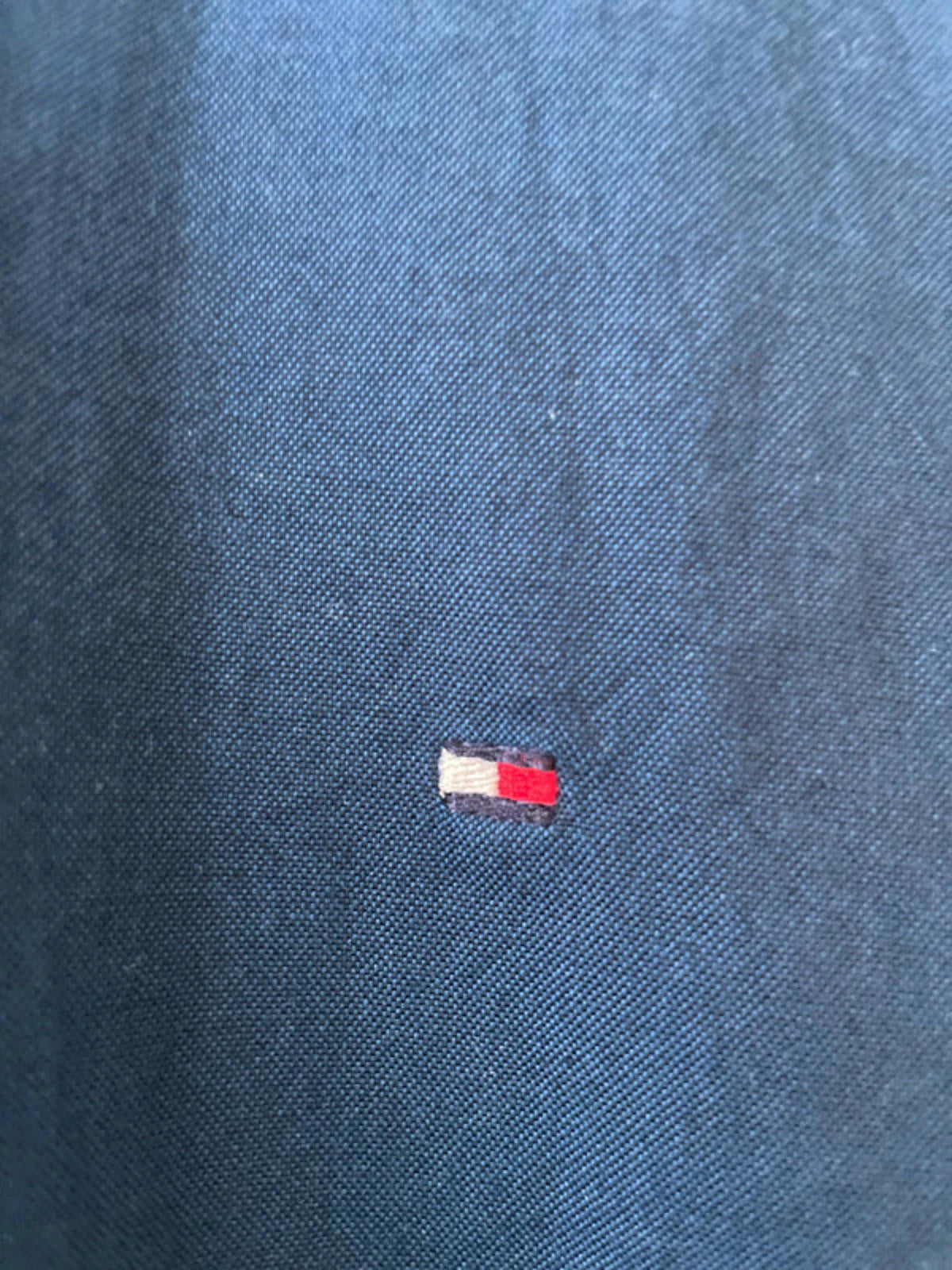 Men’s Tommy Hilfiger Button Down Collar Shirt in Navy - Large - 2568