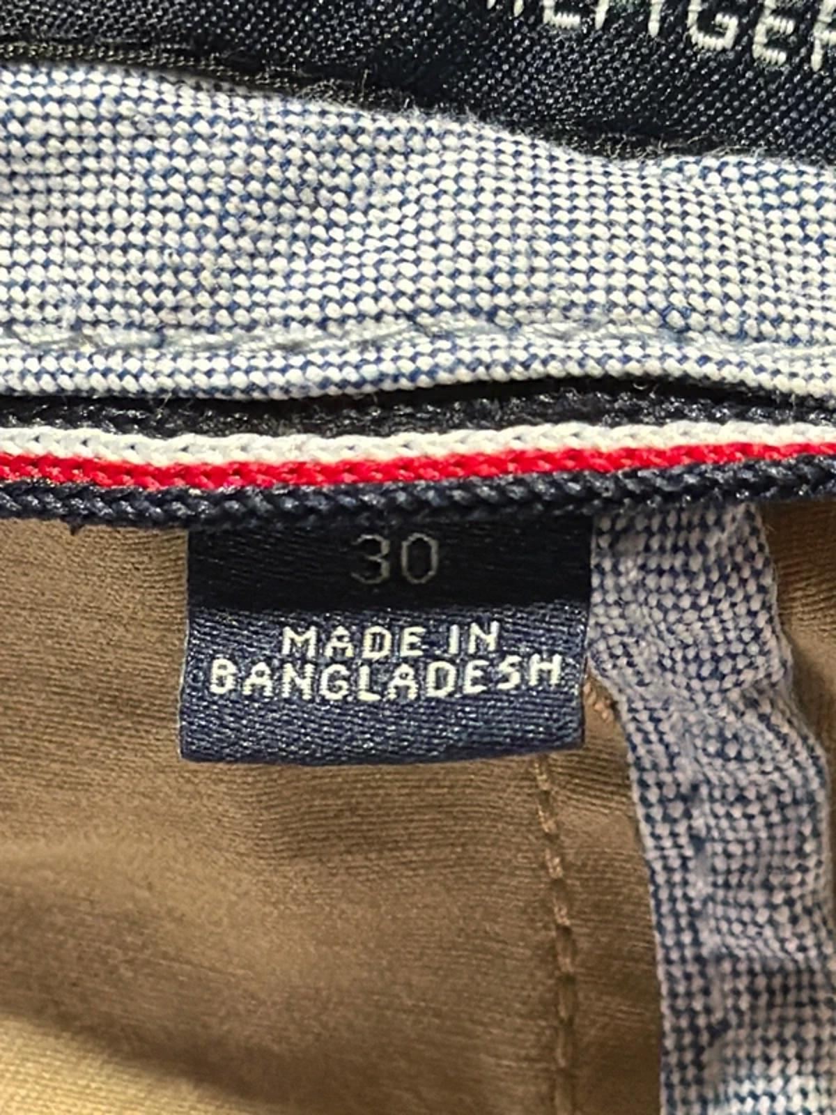 Women’s Tommy Hilfiger Classic Fit Chino Shorts In Beige - W30 - 3258