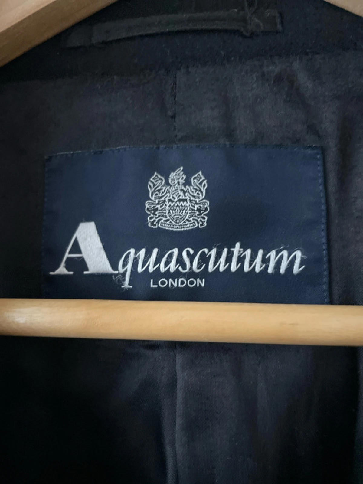 Men’s Aquascutim 100% Wool Single Breasted Trench Coat In Black - Large - 2578