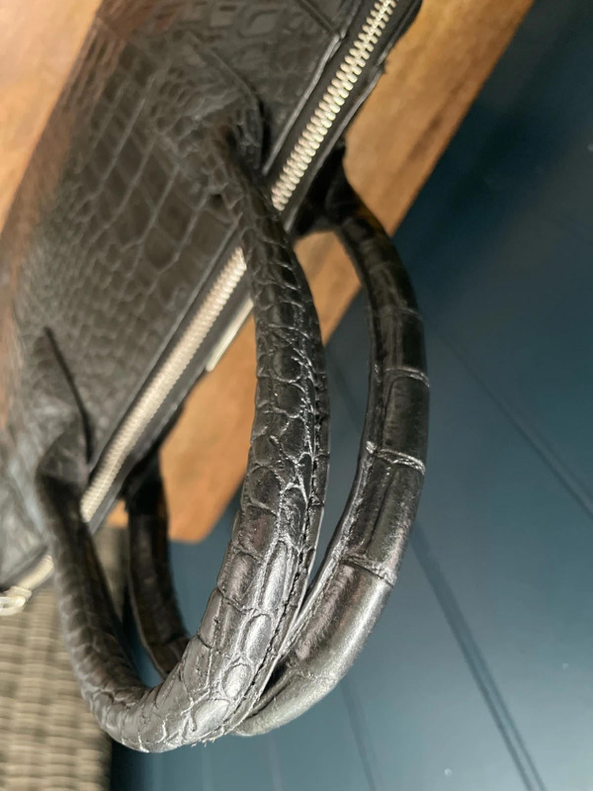 Women’s Osprey London Black Croc Embossed Leather Bag In Black - 2415