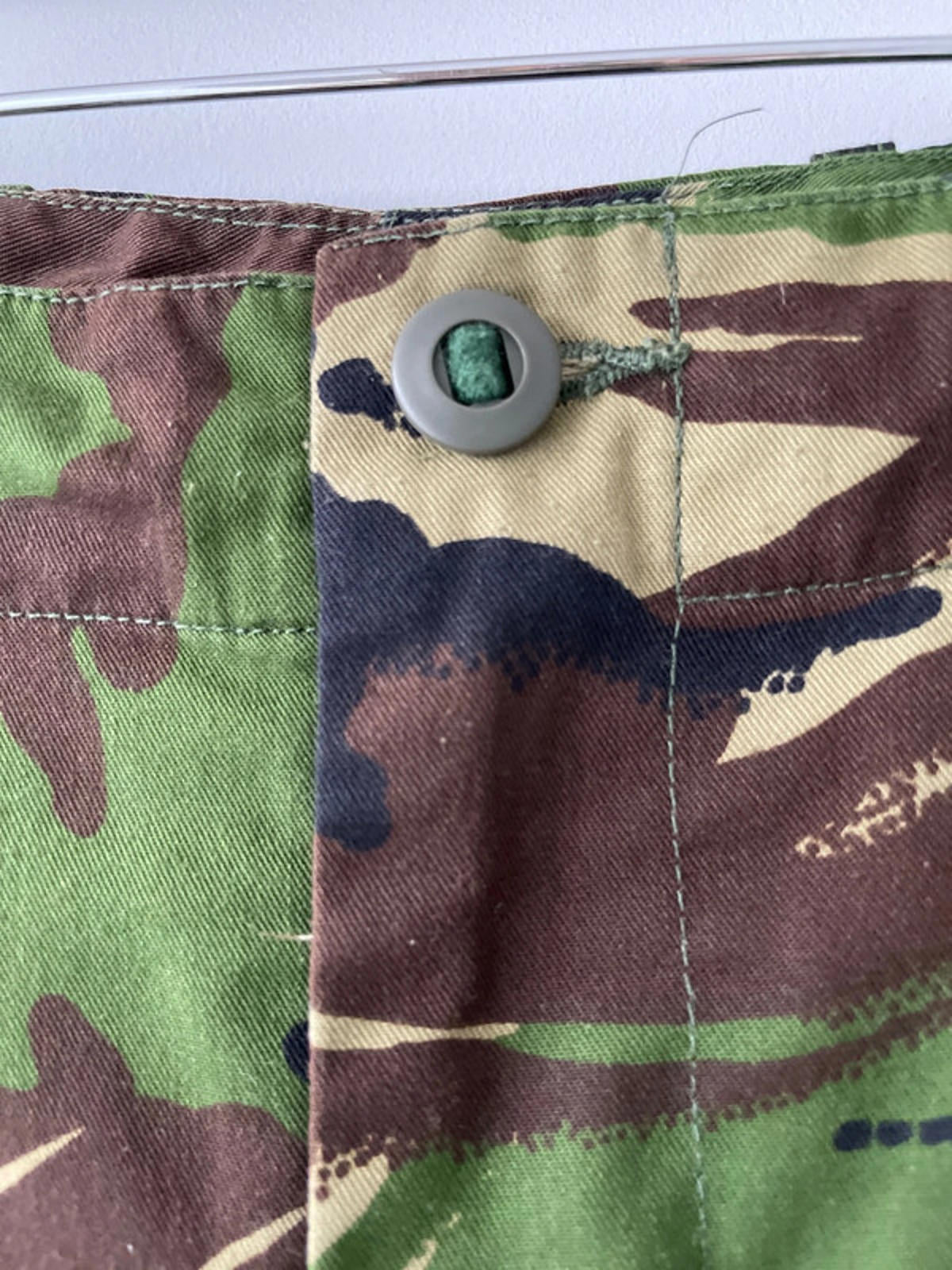 Men’s Army Surplus Military Camo Combat Trousers In Green/Brown - W30/L31 - 2282