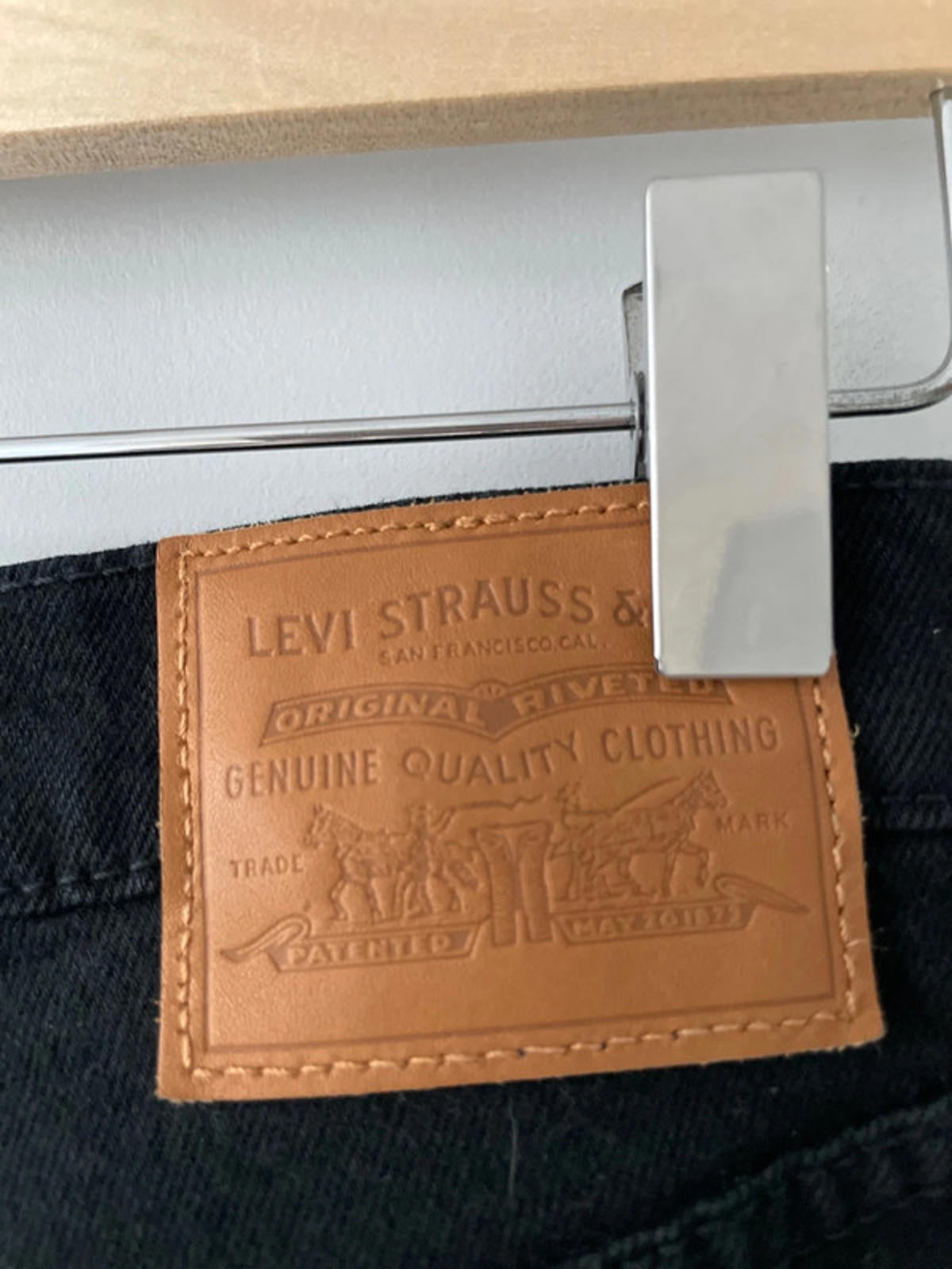 Women’s Levi’s High Waisted Ribcage Straight Fit Jeans In Black - W26/L27 - 2506