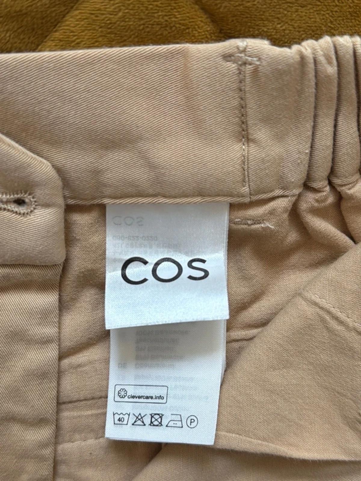 Men's Cos Stretch Fit Classic Chino Shorts in Beige - W33 - 3267