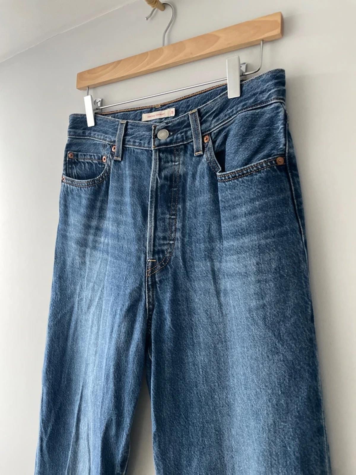 Women’s Levi’s High Waisted Ribcage Straight Fit Jeans In Navy - W28/L27 - 2954