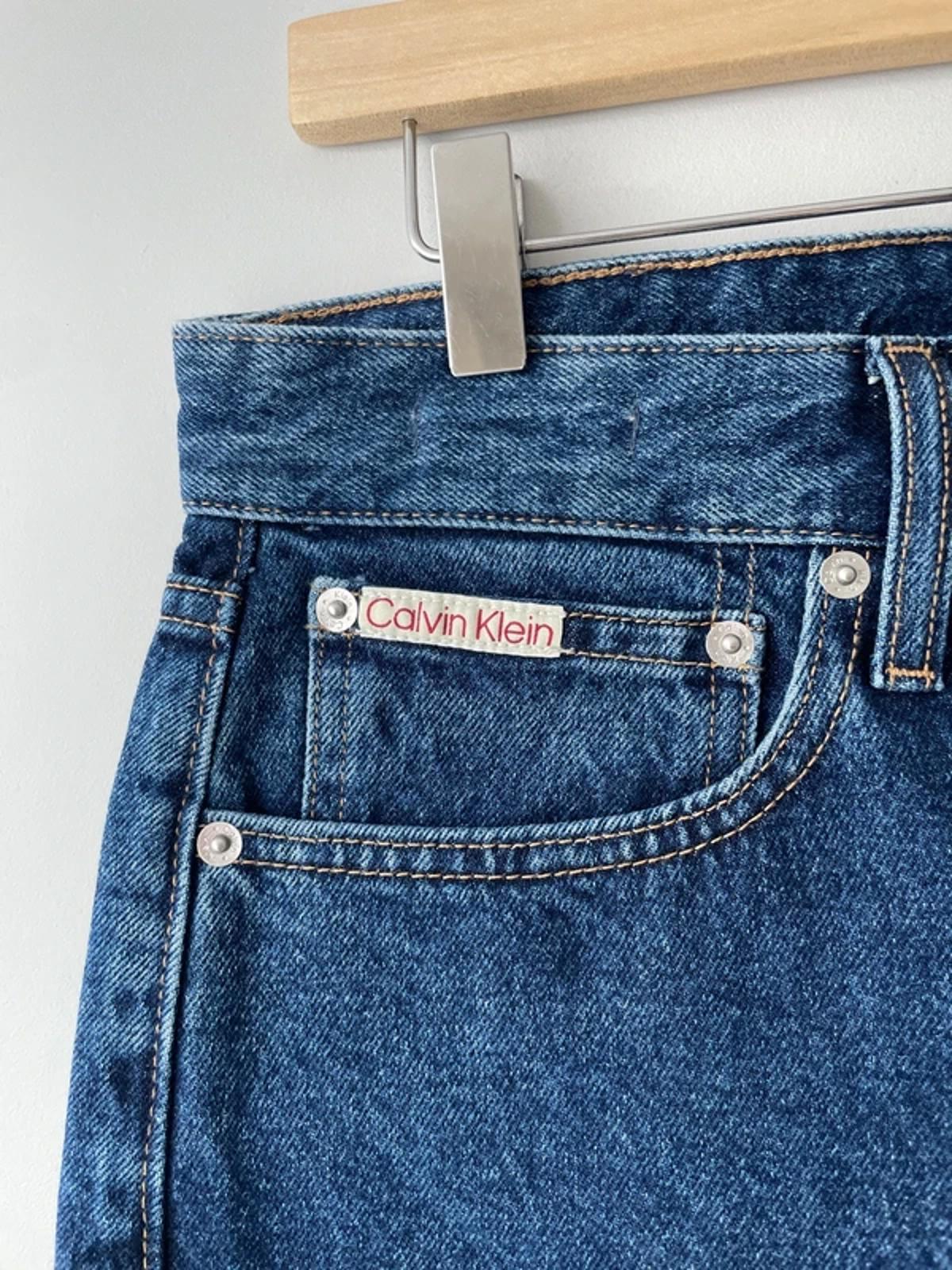 Men’s Calvin Klein Regular Fit Denim Shorts In Navy Blue - W32/L10 - 3141