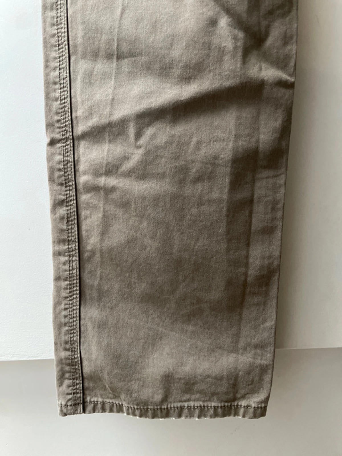 Men’s Diesel Stright Fit Classic Chino Trousers In Beige - W33/L34 - 2789