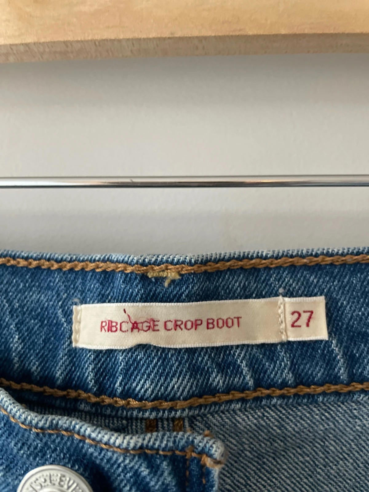 Women’s Levi’s High Waisted Ribcage Crop Boots Fit Jeans In Navy - W27/L27 -2760
