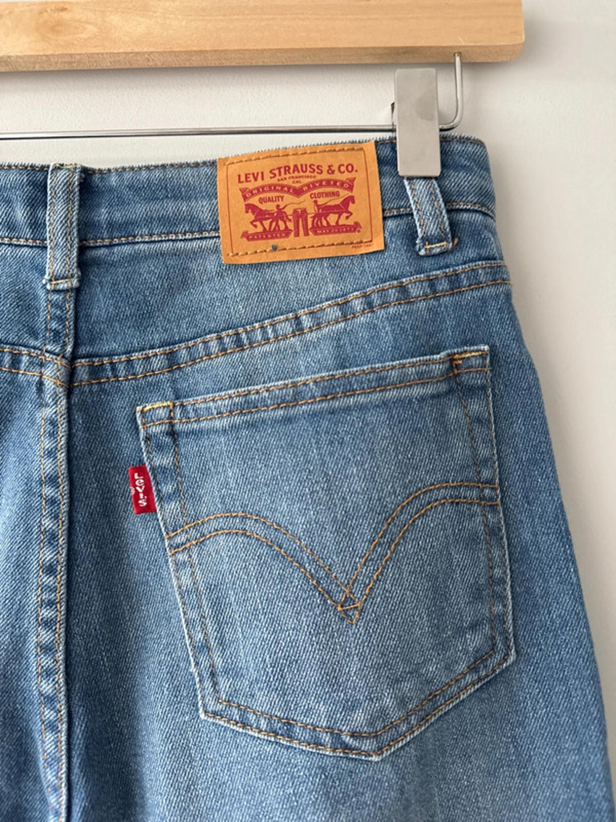 Women’s Levi’s Ribcage Straight Ankle Fit High Waisted Jeans - W26 / L29 - 0361