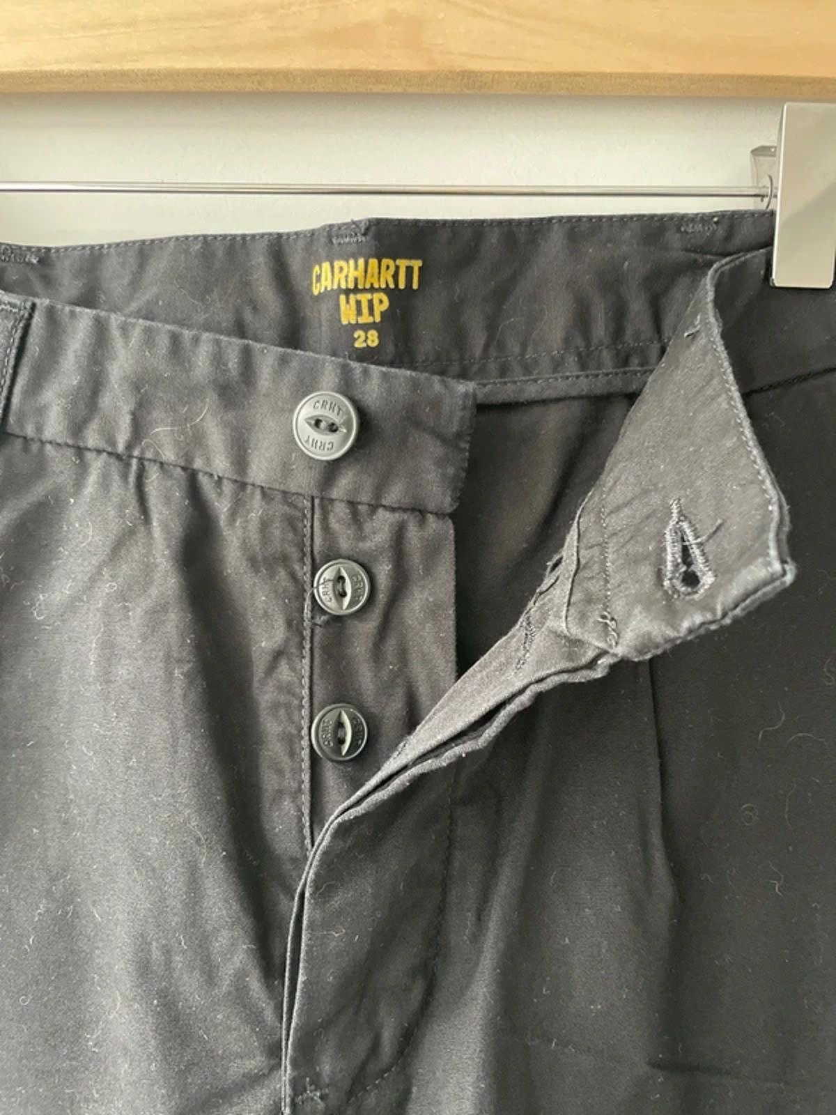Men’s Carhartt WIP Gerald Chino Shorts in Black - W28/L8 - 3072