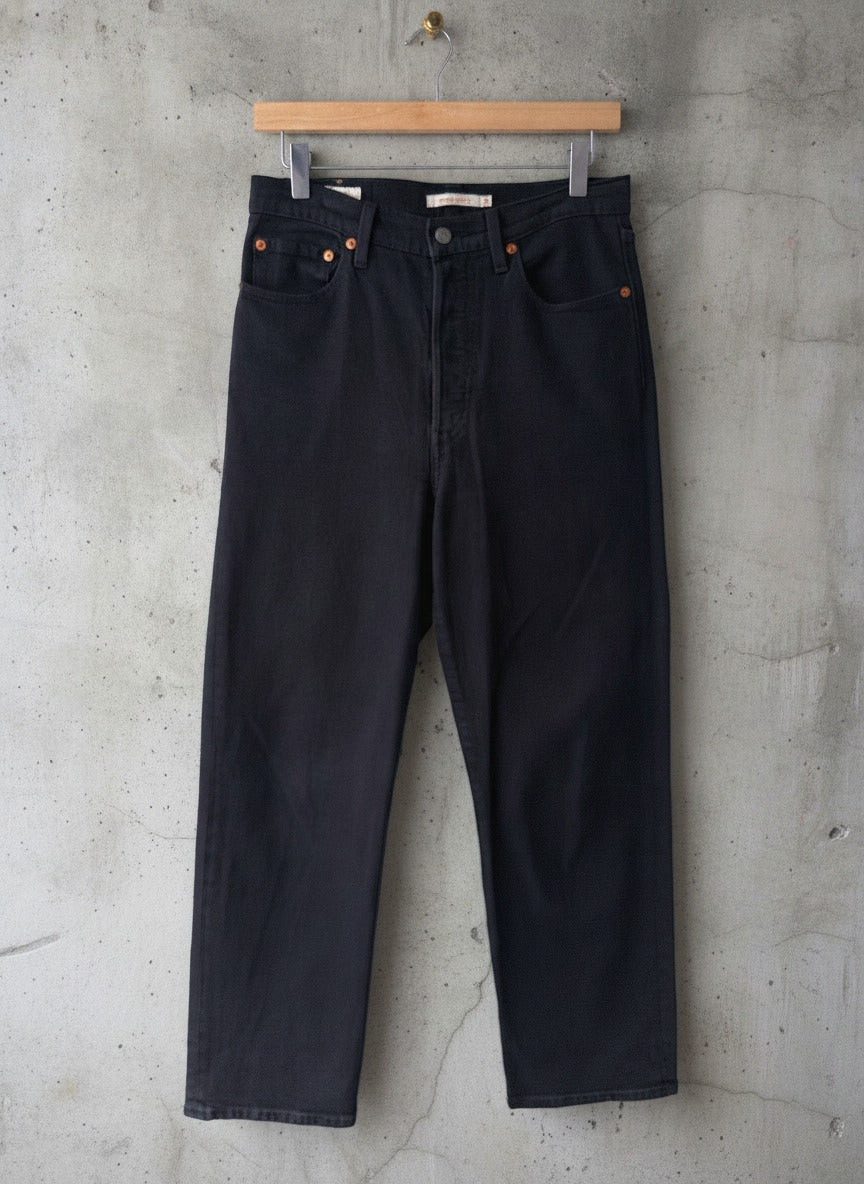 Women’s Levi’s High Waisted Ribcage Straight Fit Jeans In Black - W28/L29 - 3742