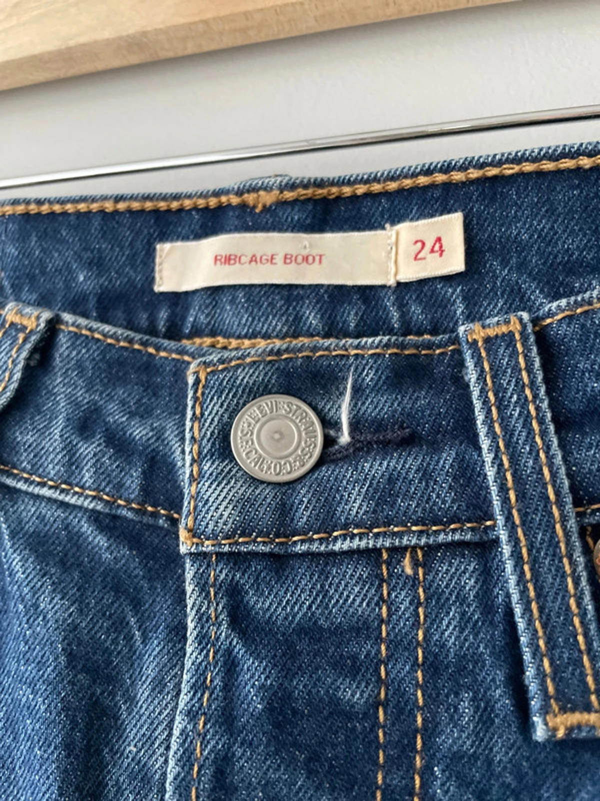 Women’s Levi’s High Waisted Ribcage Straight Fit Jeans In Navy - W24/L33 - 2753
