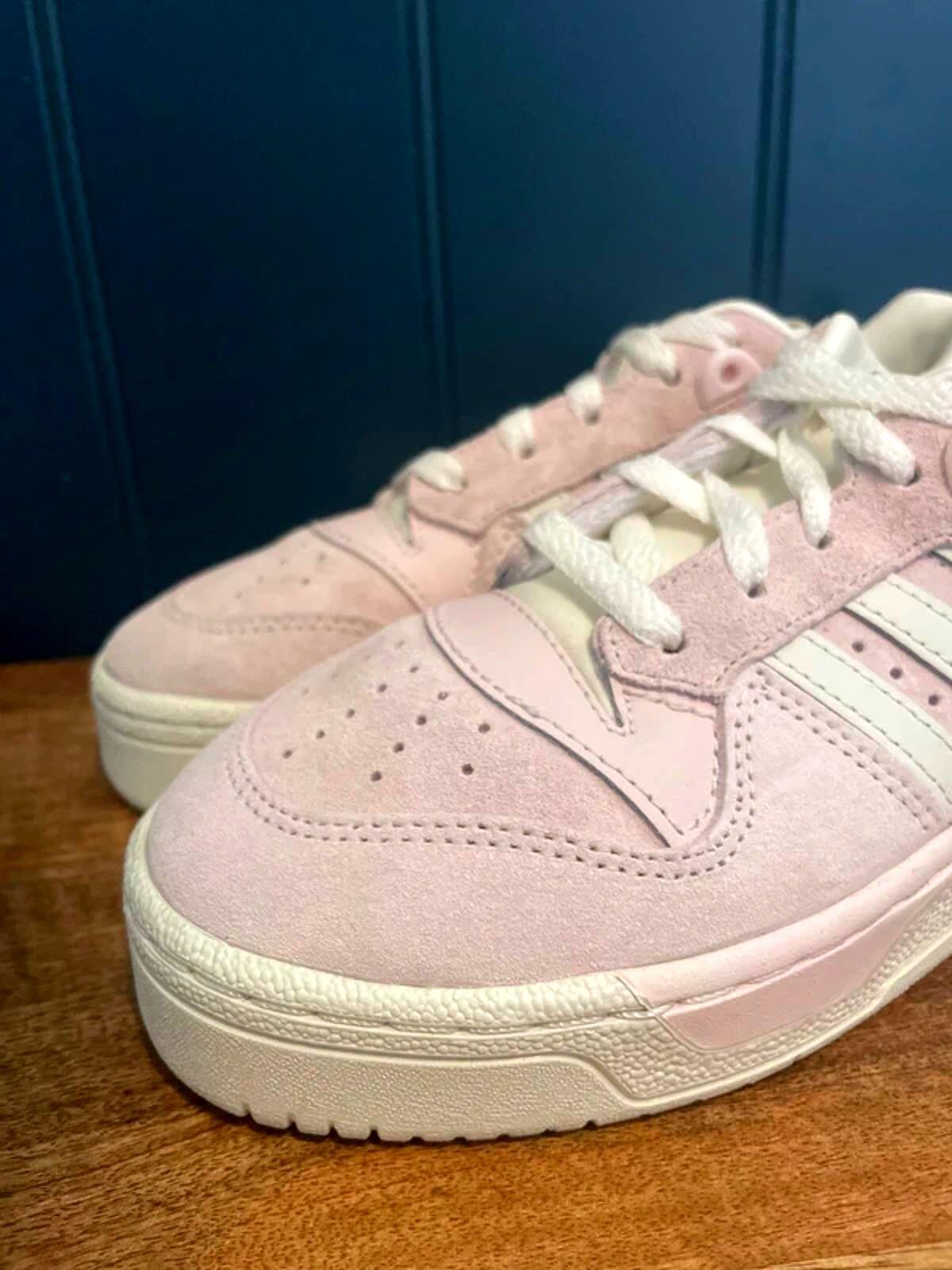 Women’s Adidas Originals Rivalry Low Suede Trainers in Pink - UK3.5 - 3085