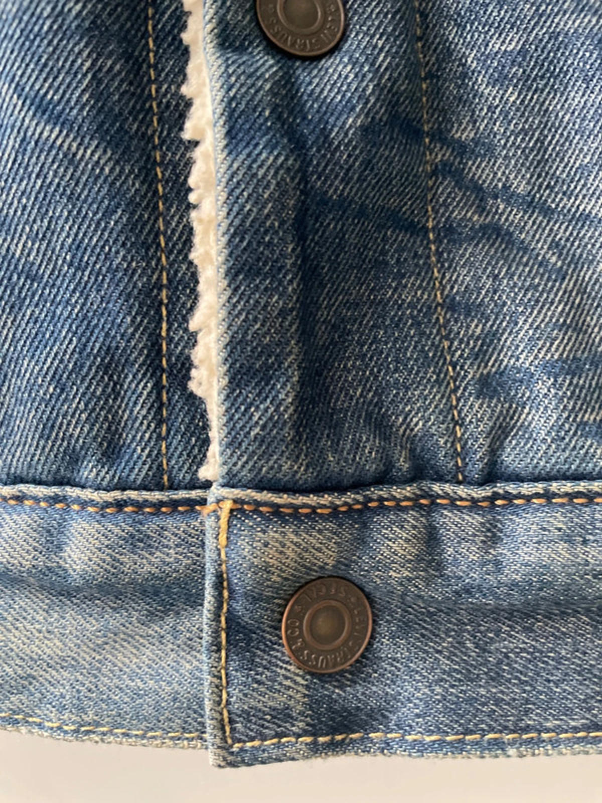 Men's Levi's Denim Trucker Jacket Coat With Borg Lining In Navy - Medium - 2341