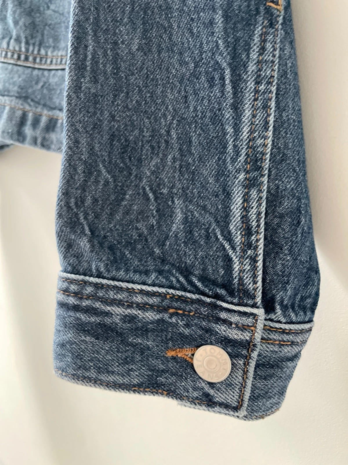 Women’s Tommy Hilfiger Floral Embroidered Denim Jacket In Navy - Small -2432