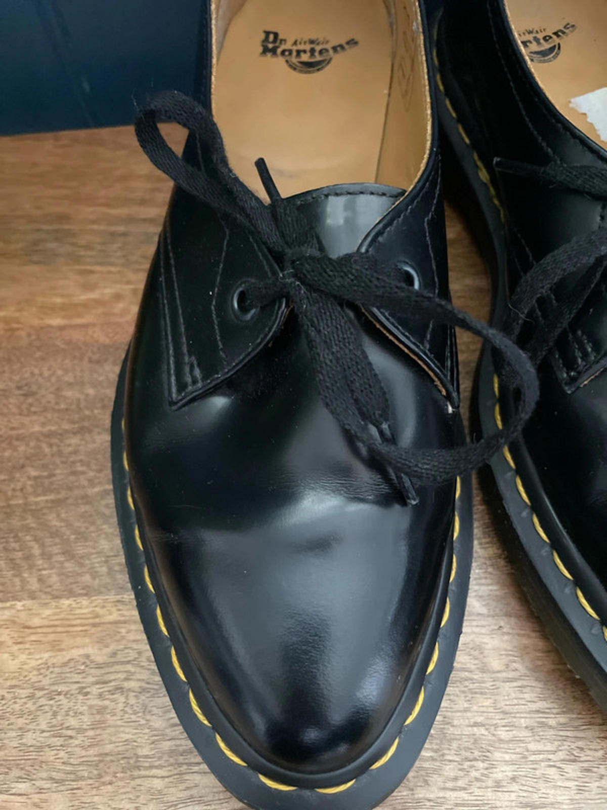 WoMen’s Dr Martens Siano Premium Soft Leather Lace Up Shoes In Black - UK5 - 2188