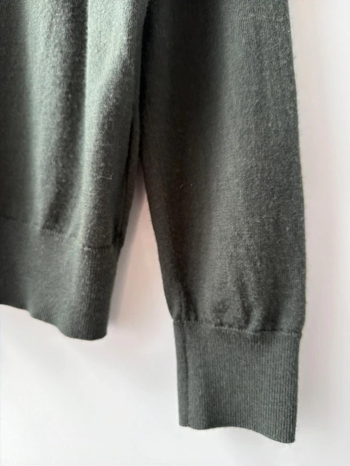 Men’s Uniqlo 100% Merino Wool Crew Neck Long Sleeve Jumper In Dark Green - Large - 3408