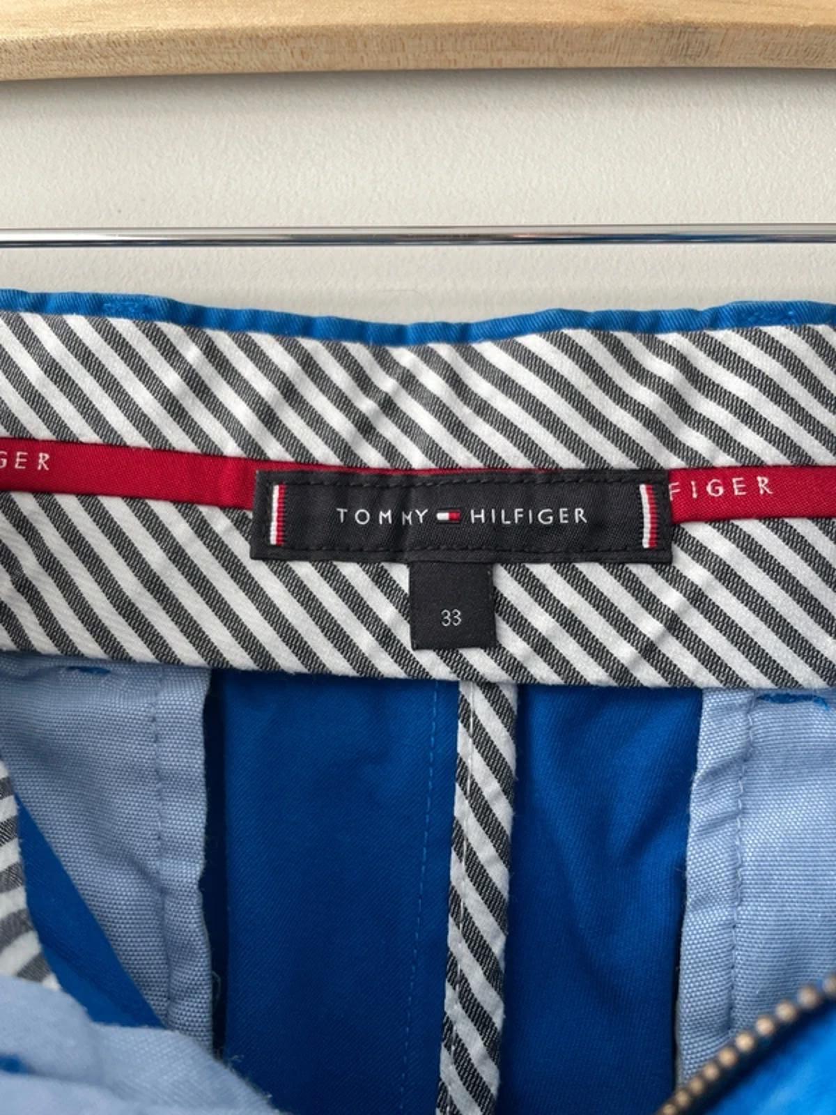 Men’s Tommy Hilfiger Classic Fit Chino Shorts In Blue  - W33/L9 - 3152