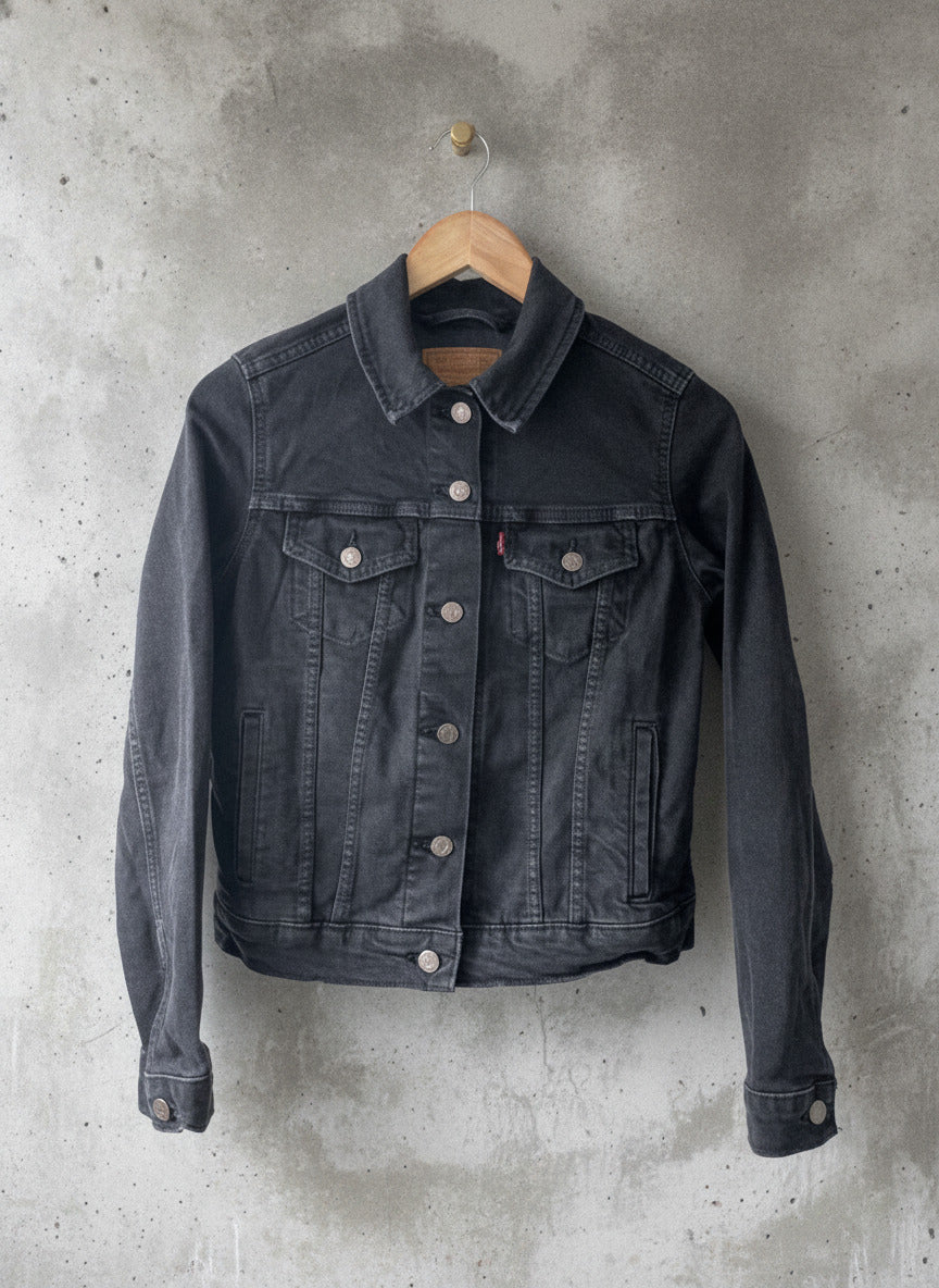 Women’s Levi’s Premium Denim Trucker Jacket In Black - Small - 2463