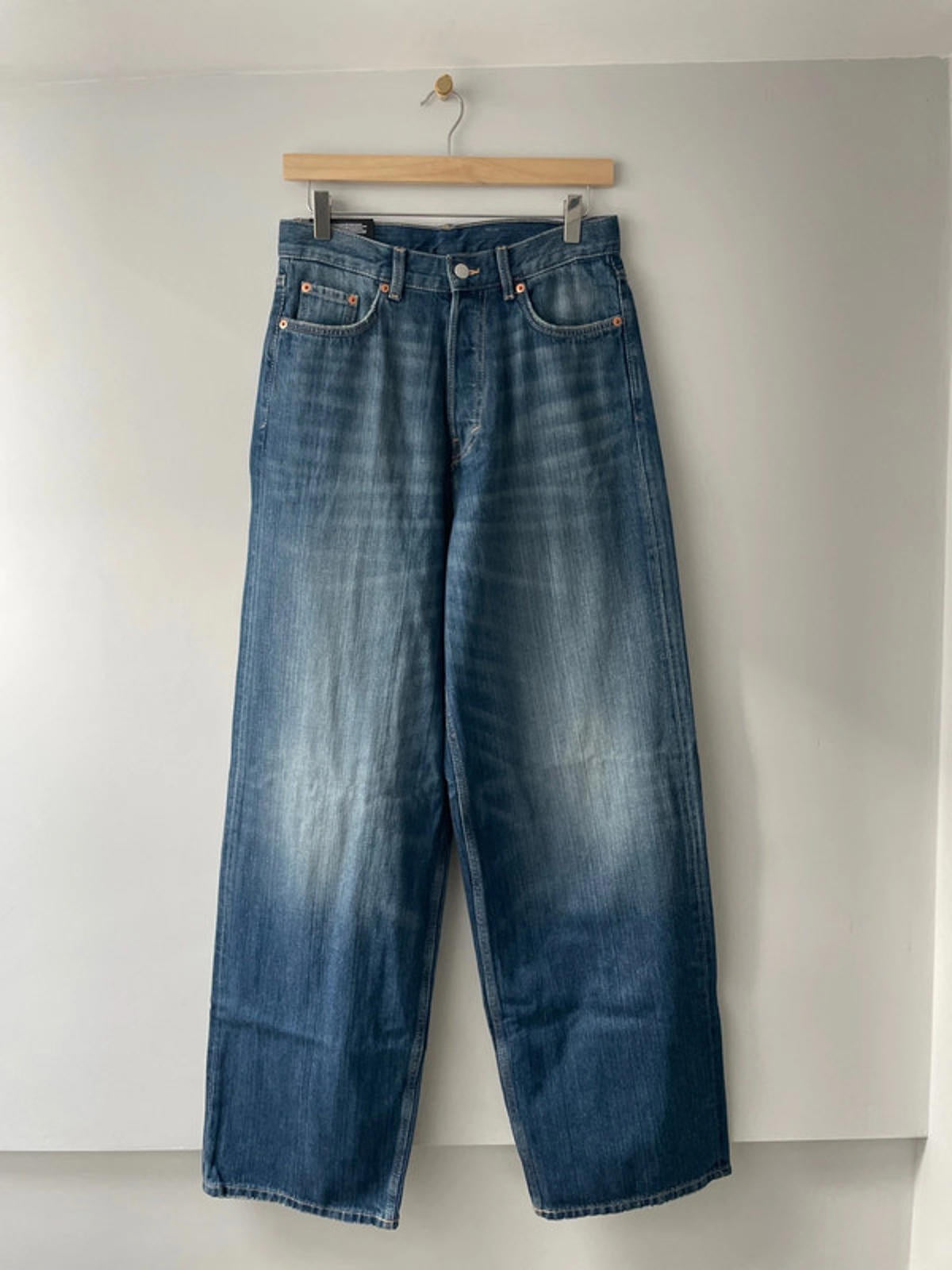 Women’s Weekday Astro Loose Baggy Fit Jeans in Blue - W26/L34 - 2485