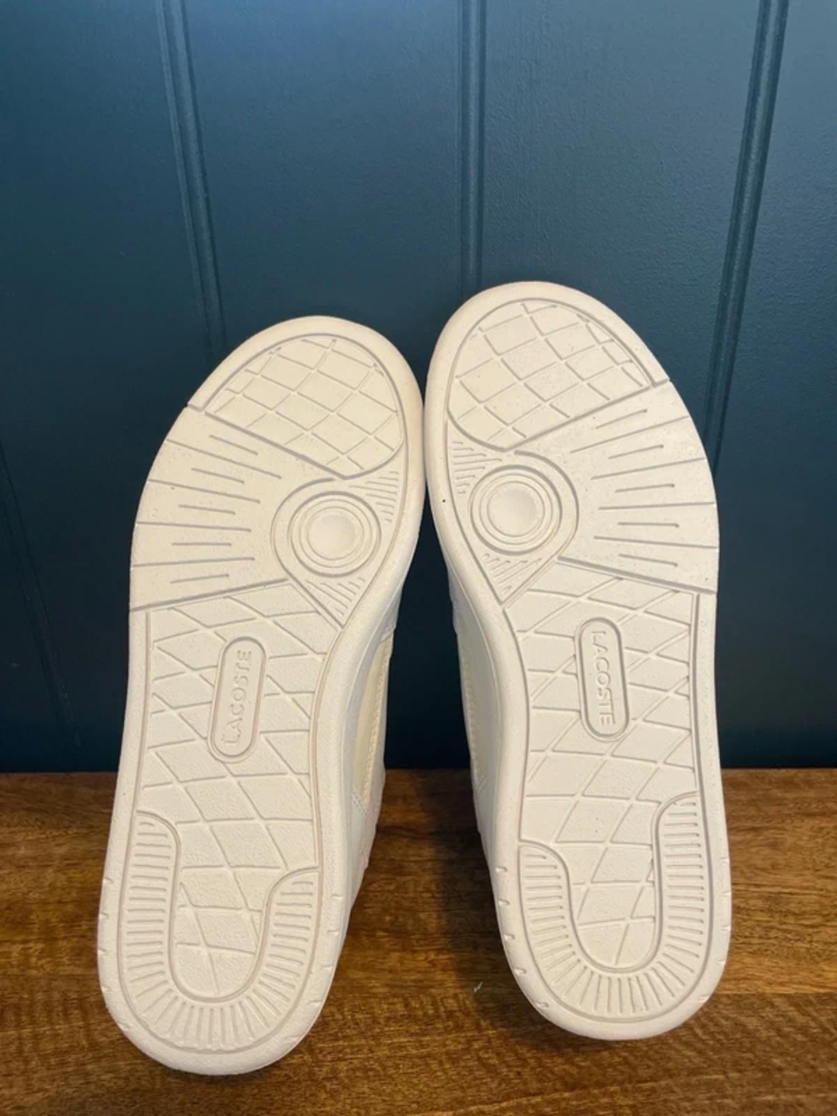 Women’s Lacoste T-Clip Premium Leather Trainers in White - UK4 - 3097