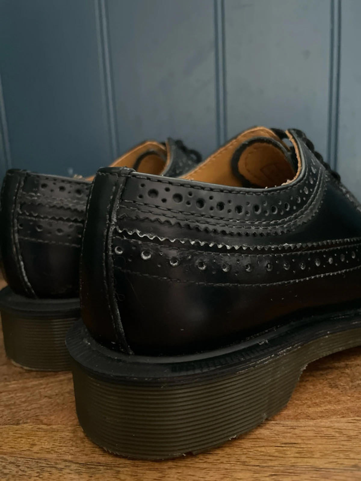 Women’s Dr Martens 3989 Smooth Leather Brogue Shoes In Black - UK3 -2469