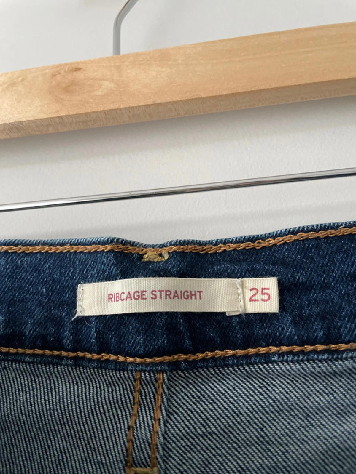 Women’s Levi’s High Waisted Ribcage Boot Cut Fit Jeans In Navy - W25/L27 - 2652