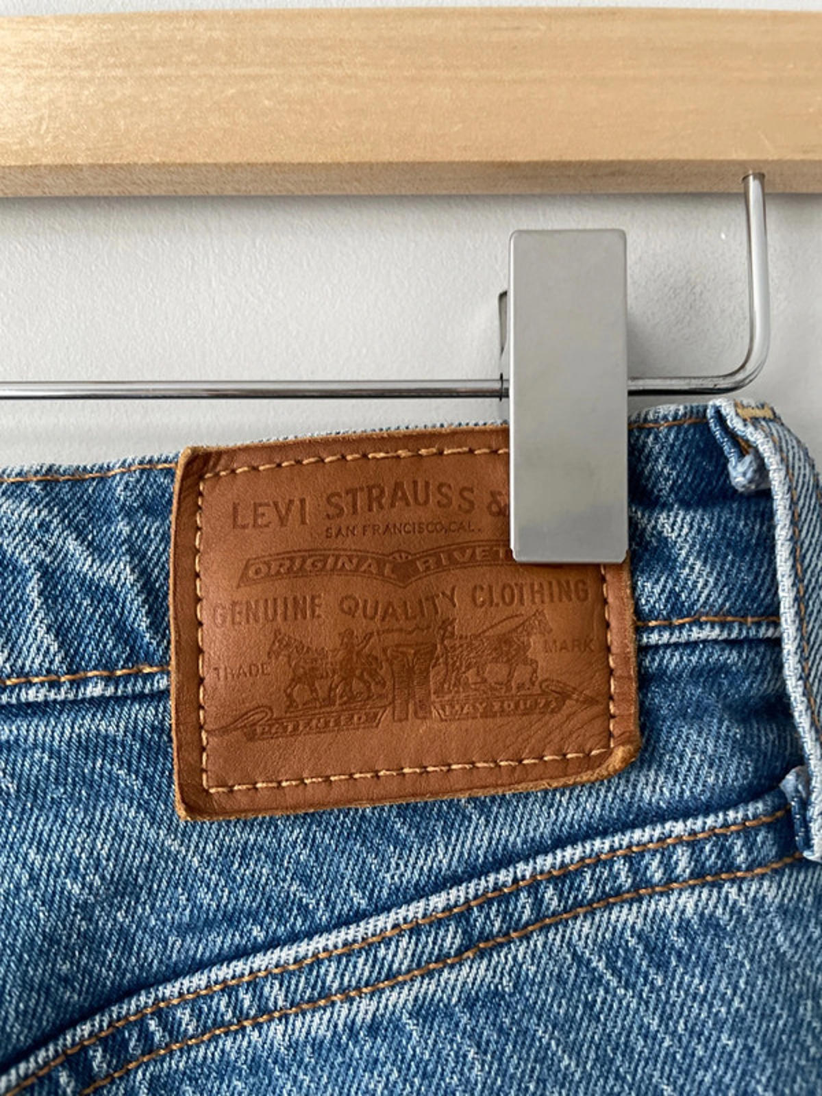 Women’s Levi’s High Waisted Ribcage Straight Fit Jeans In Blue - W24/L27 - 2268