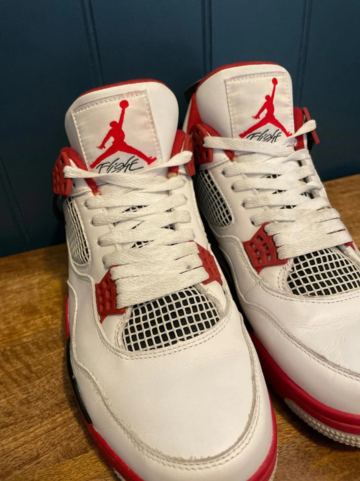 Men’s Nike Air Jordan 4 Retro "Fire Red 2020" Trainers - UK 8 - 2770
