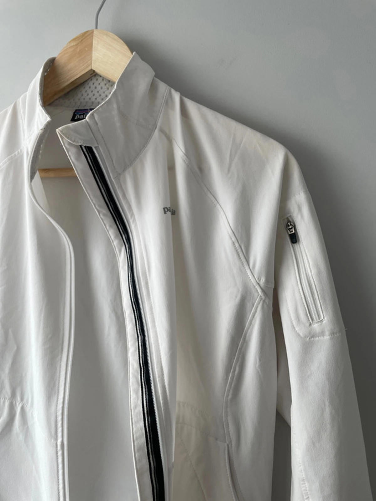 Women’s Patagonia Premium Lightweight Jacket coat - XSmall - 1832