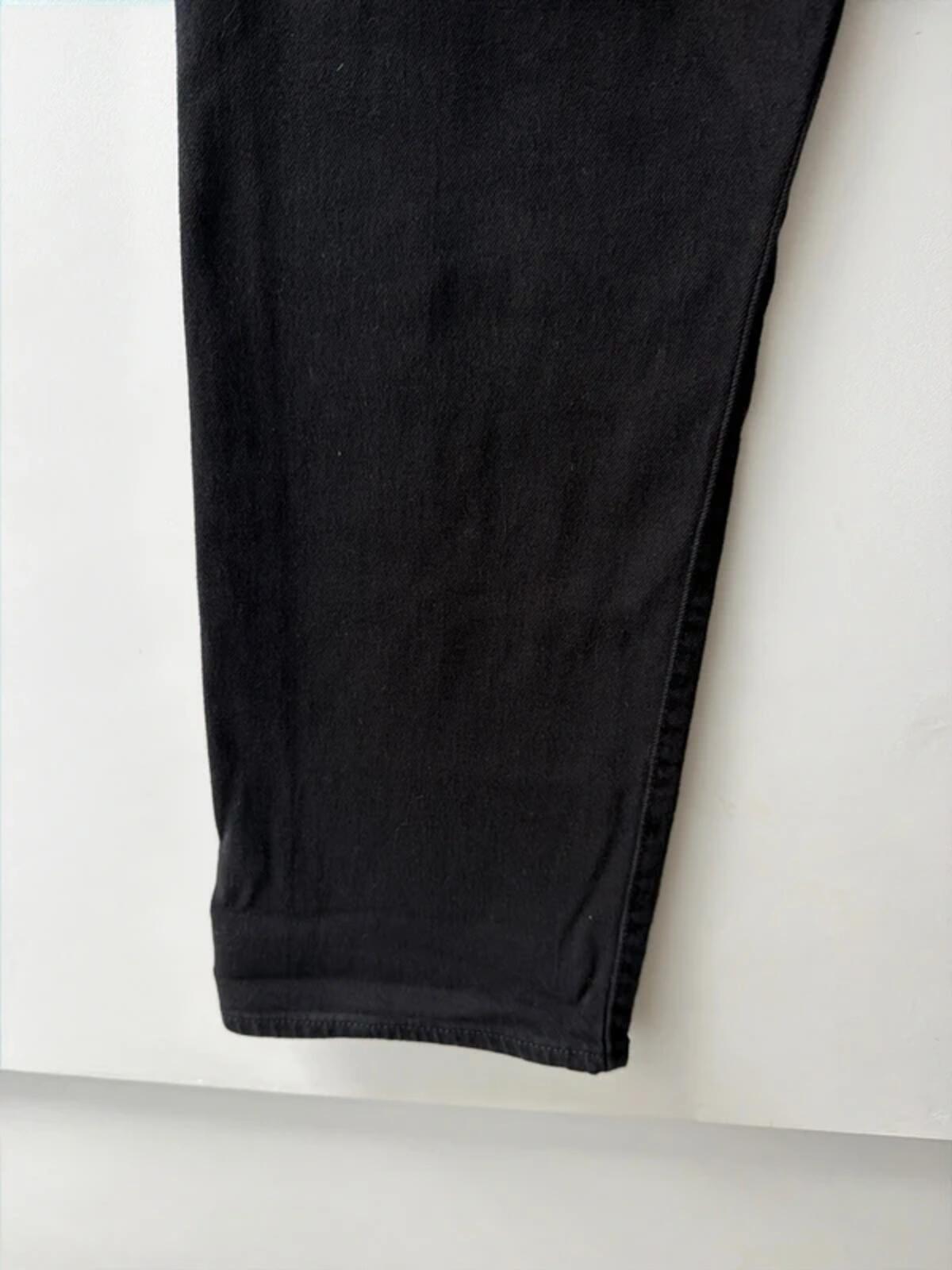 Women’s Levi’s High Waisted Ribcage Straight Fit Jeans In Black - W28/L27 - 3356