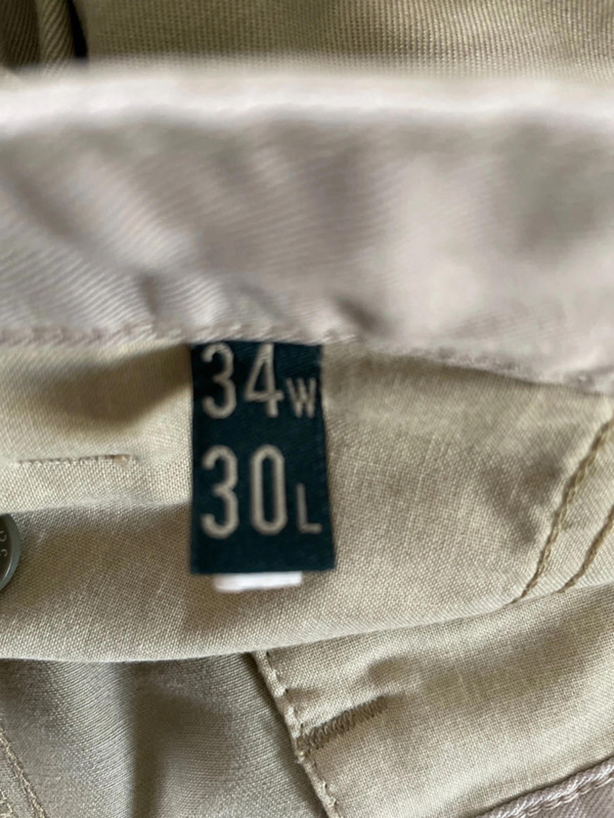 Men’s Dockers Khakis Premium Classic Chino Trousers - W34/L30 - 1707