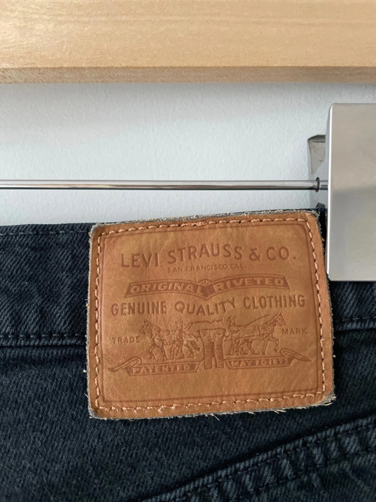 Women’s Levi’s High Waisted Ribcage Straight Fit Jeans In Black - W24/L27 - 2791