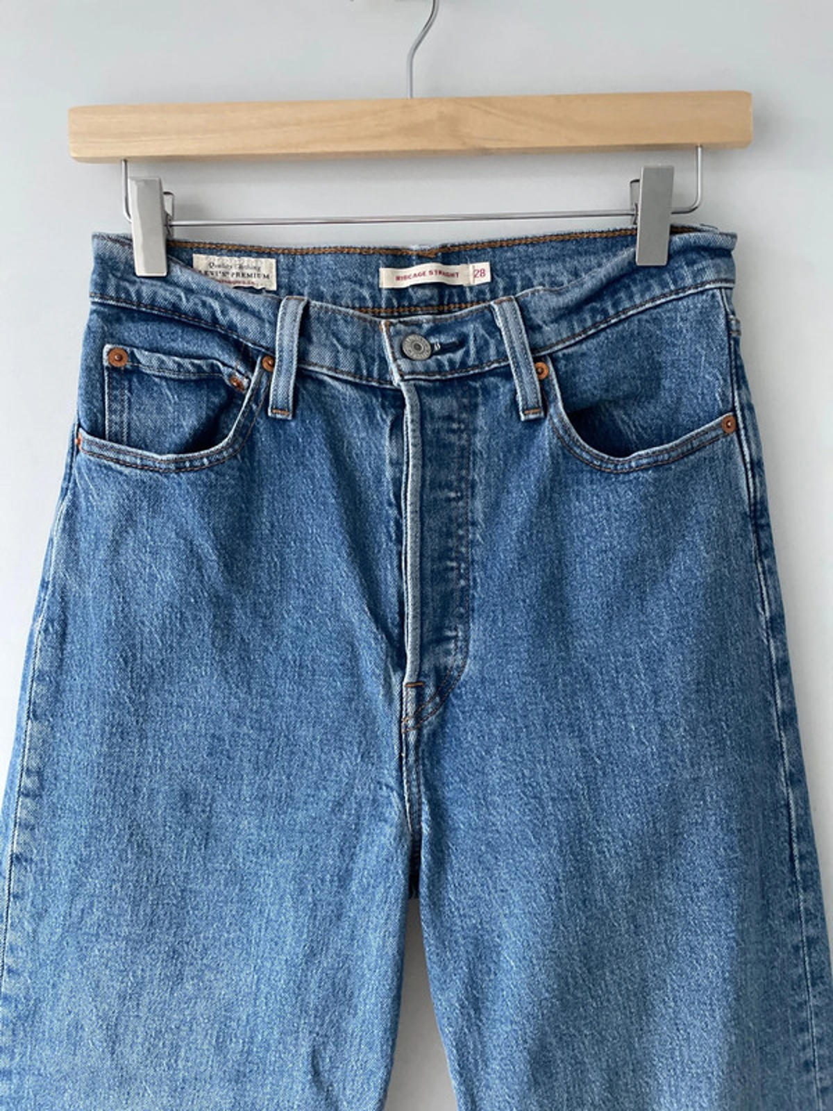 Women’s Levi’s High Waisted Ribcage Straight Fit Jeans In Navy - W28/L27 - 2518